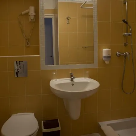 Irottkoe Hotell 3*